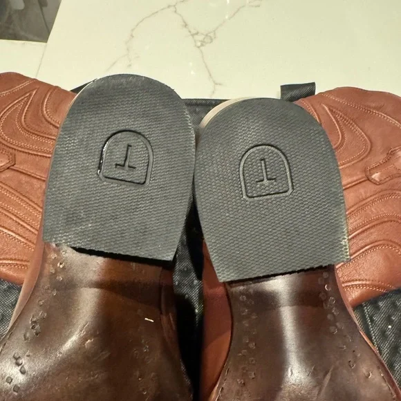 Like New Men’s size 12 Tecovas Cartwright boots in Hazelnut. - Picture 4 of 6